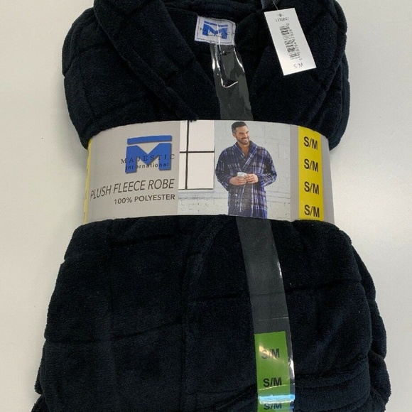 Majestic Mens Plush Fleece Robe Black Window - Picture 7 of 8